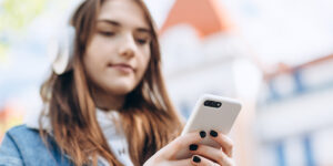 Presence Centered Parenting In A Dig Age Main